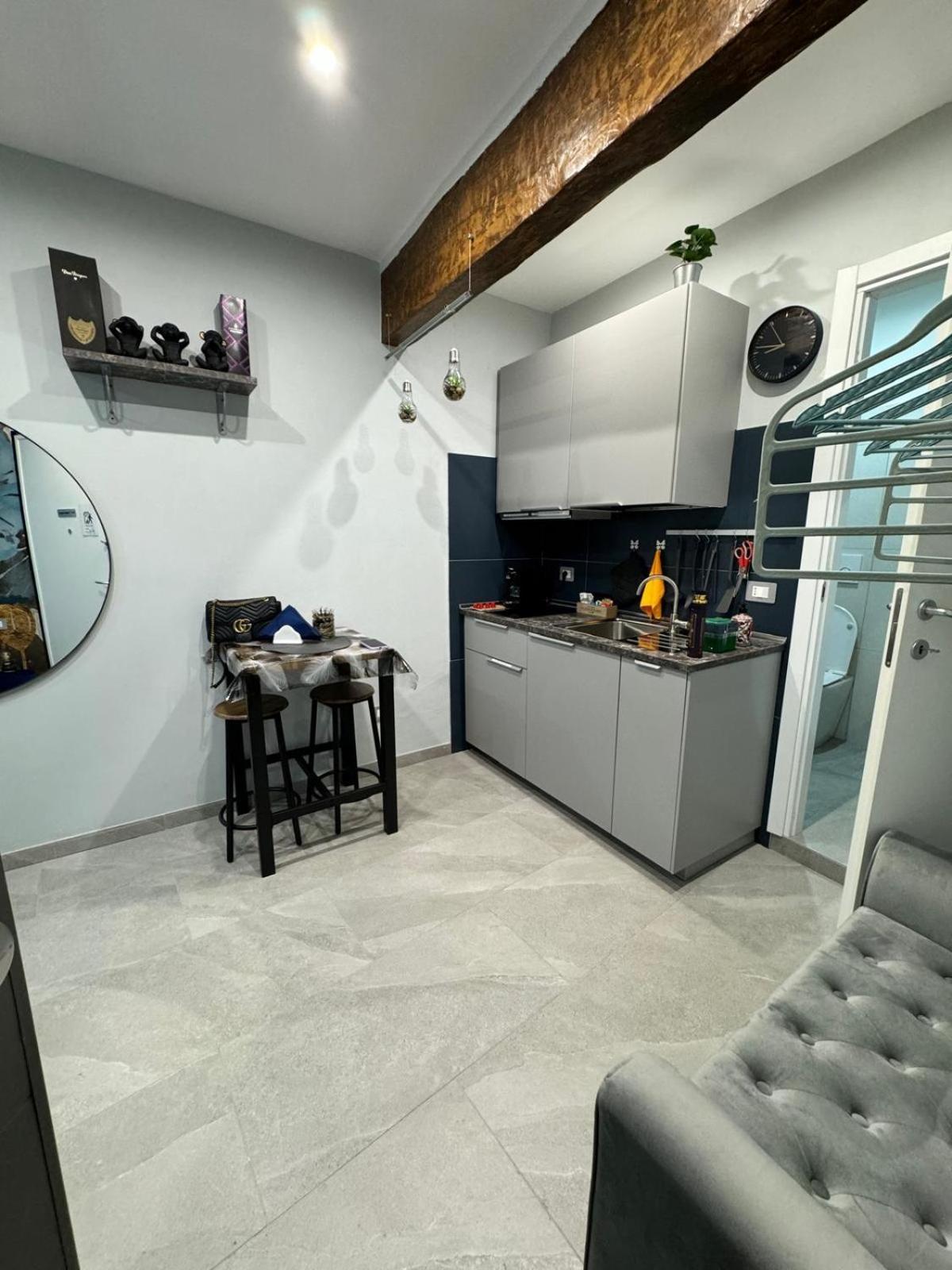 La Casa Di Jennifer Nel Centro Appartement Parma Buitenkant foto
